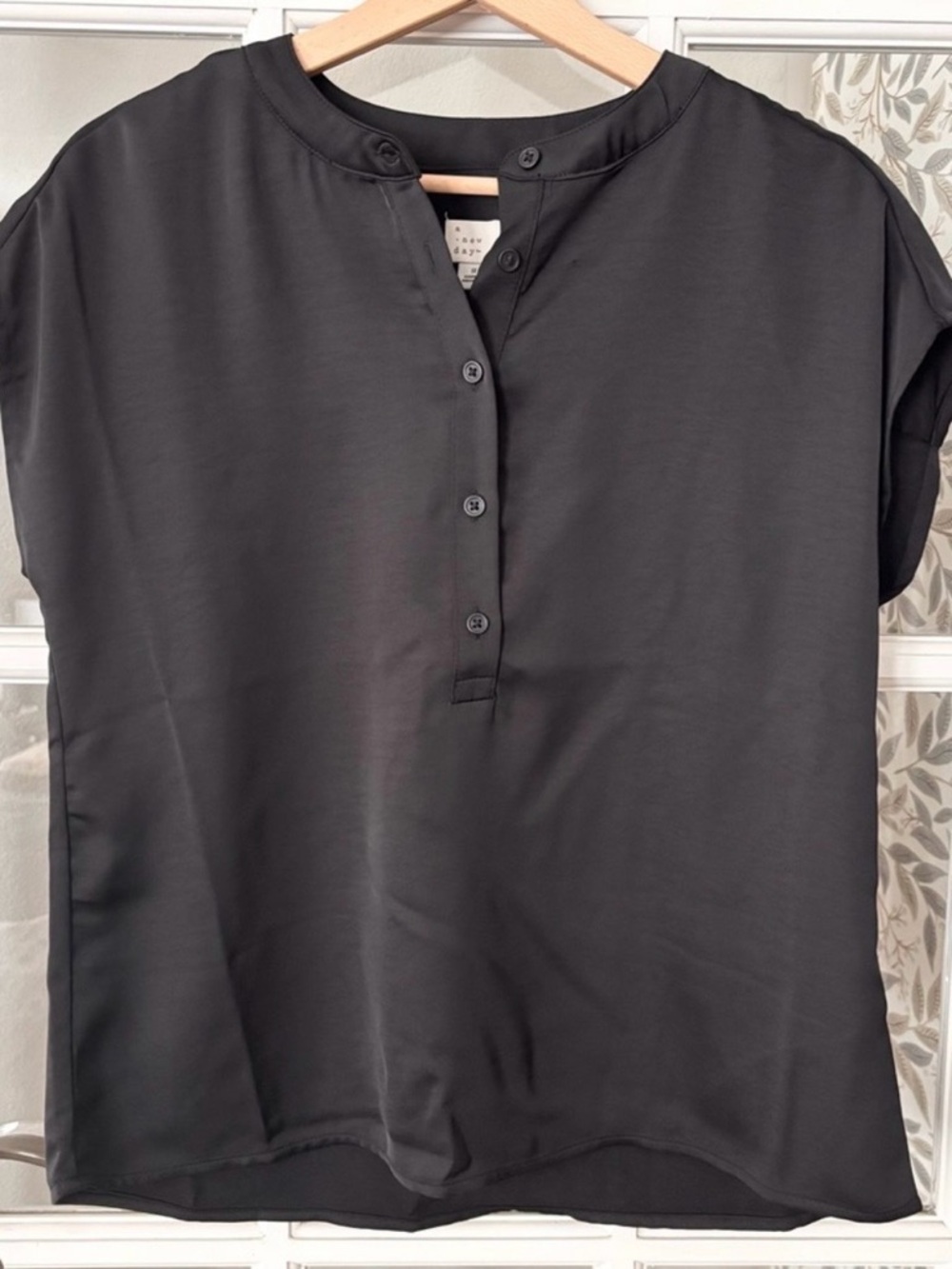 A NEW DAY Silky Chemise Blouse Sz S NWT